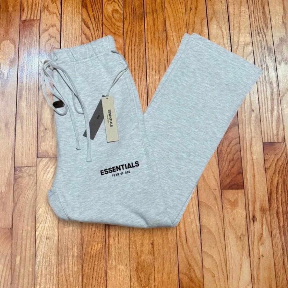 🆕✨ NWT Fear of God Essentials – Light Oat Relaxed Pants